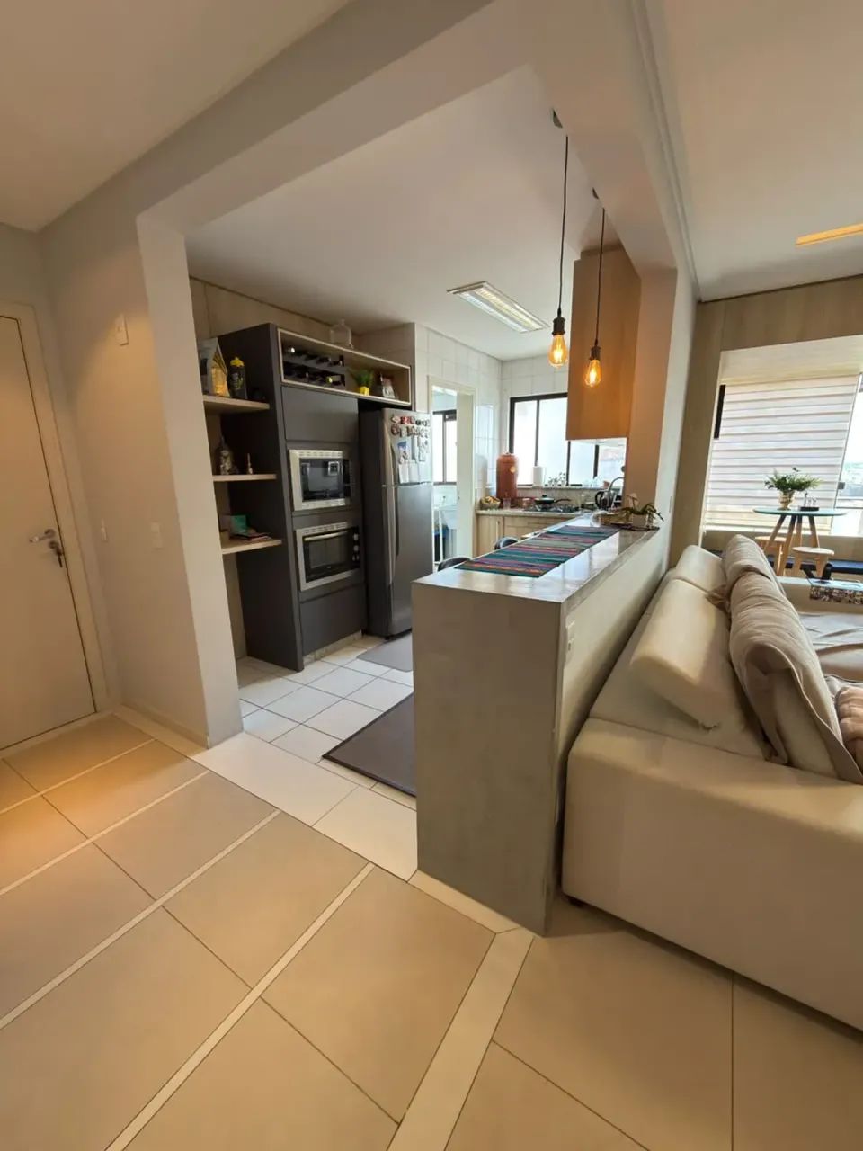 Apartamento Amplo Mobiliado - Centro Criciúma - Foto 2