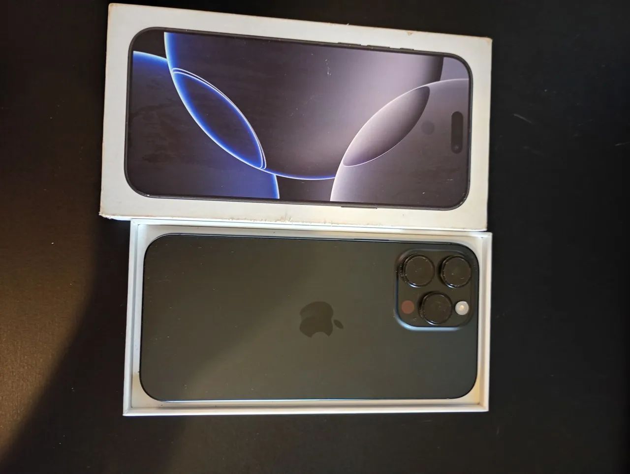 iPhone 16 Pro Max 256gb Titanium preto - Foto 2