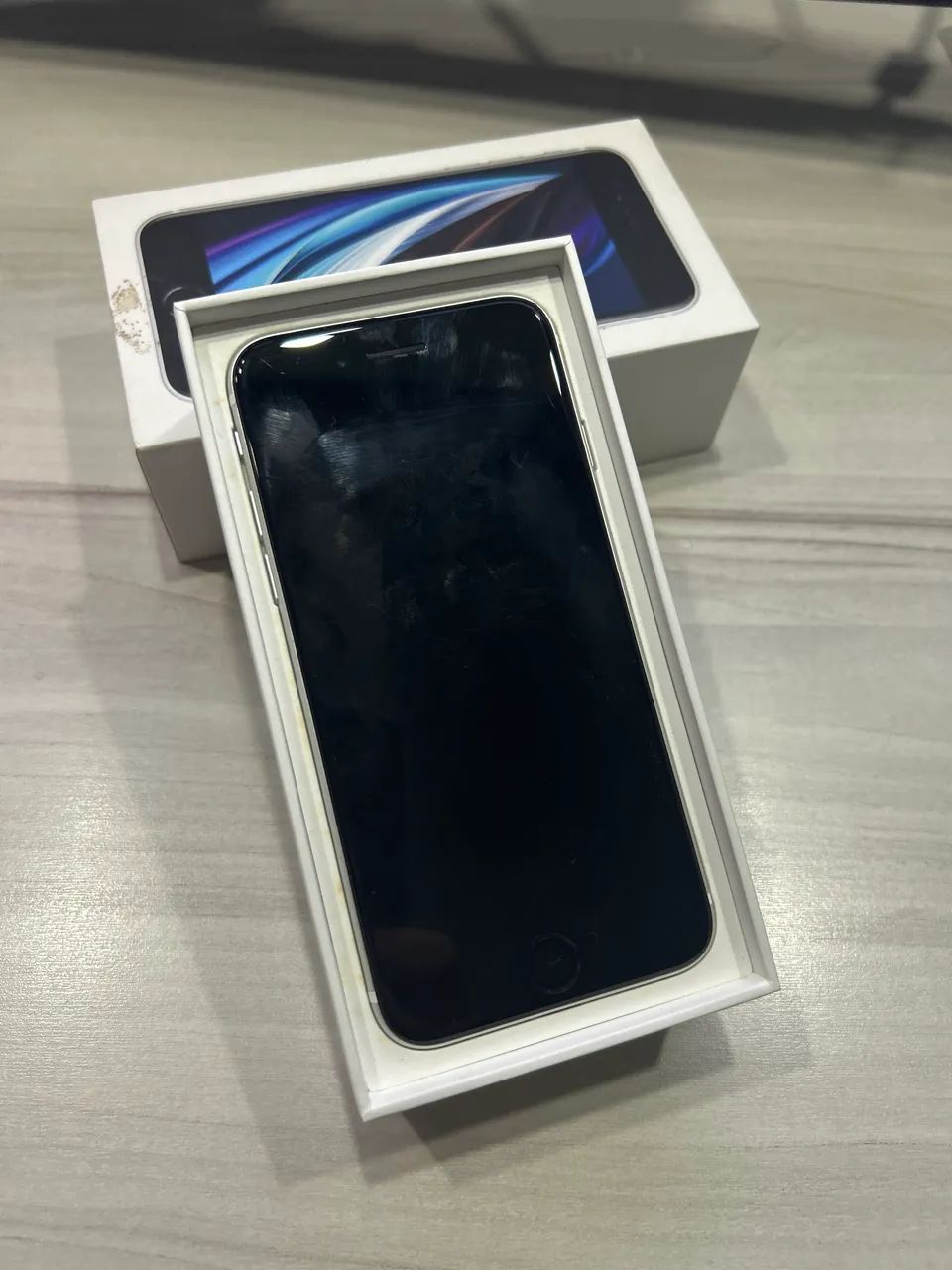 スマートフォン本体 Iphone SE 2ND GEN 128GB iPhone SE (2nd Generation) 128 GB preto - Excelente