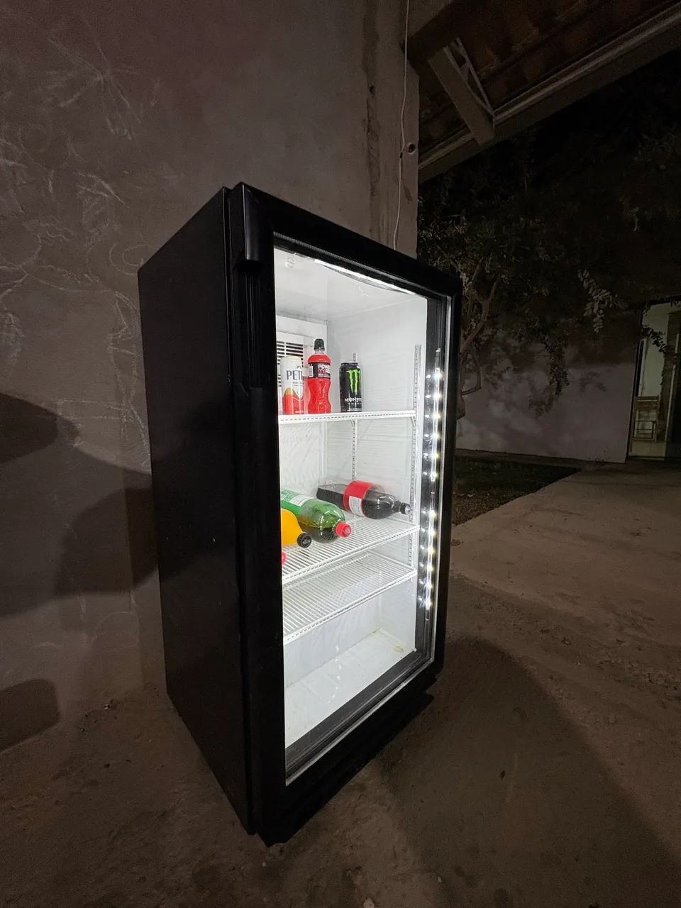 Freezer Expositor Imbera - Red Bull - Foto 2