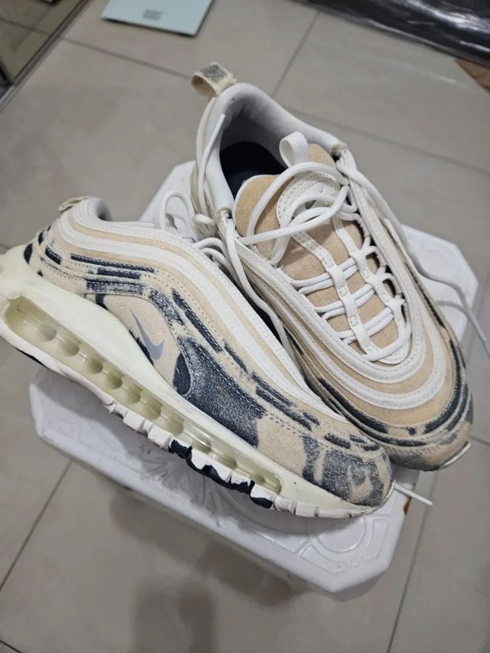 Nike Air Max 97 feminino com estampa de vaca - Foto 2