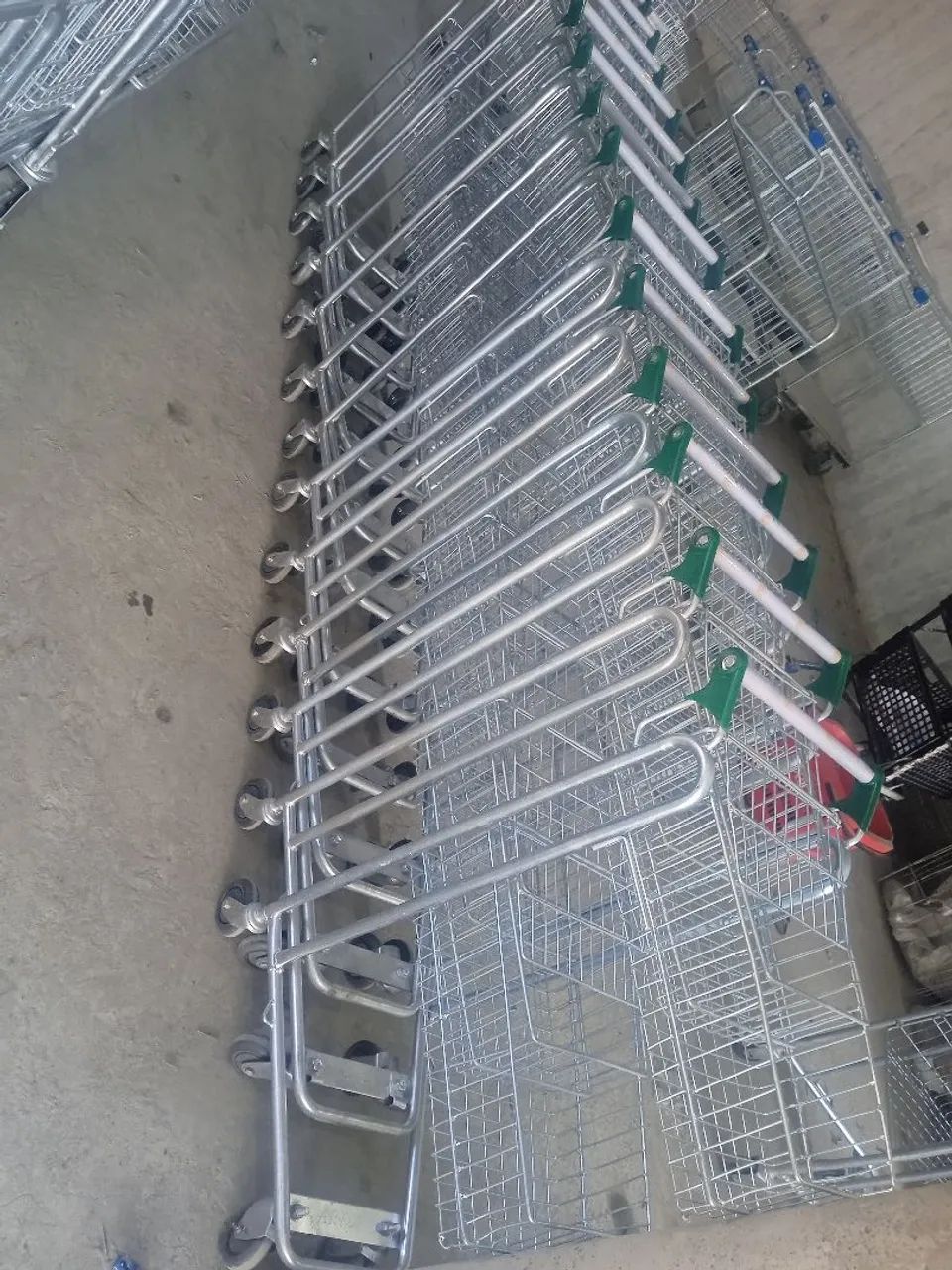 Carrinhos de supermercado  - Foto 2