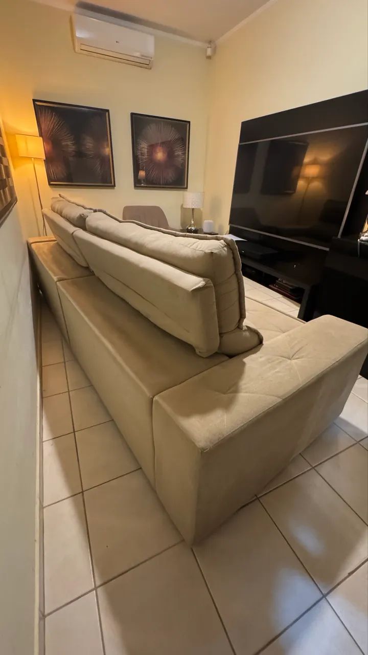 5-Seat Sofa in Excellent Condition65569168864899121