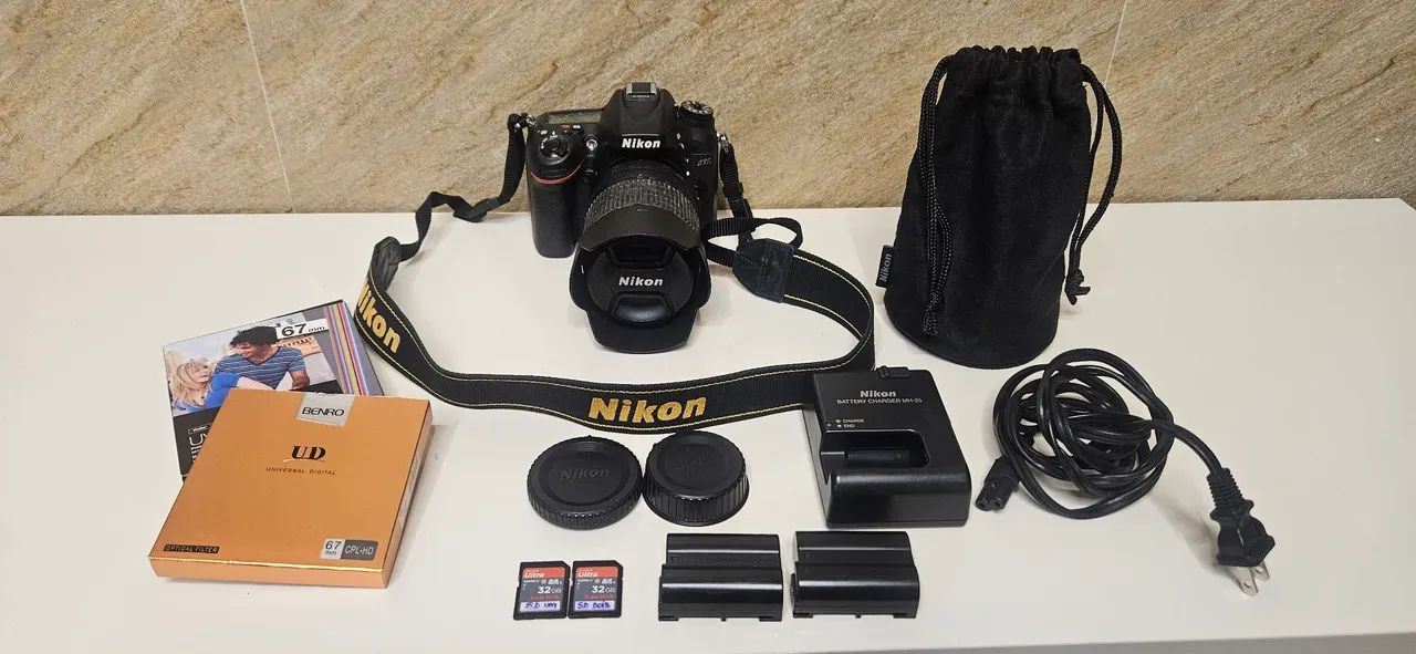 VENDO KIT CÂMERA NIKKON D7100 + LENTE 18-105 DX VR + ACESSÓRIOS E