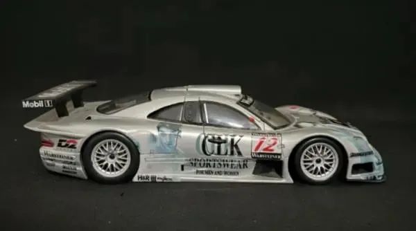 Miniatura Mercedes-benz Clk-gtr Maisto 1/18 - Brinquedos e Jogos