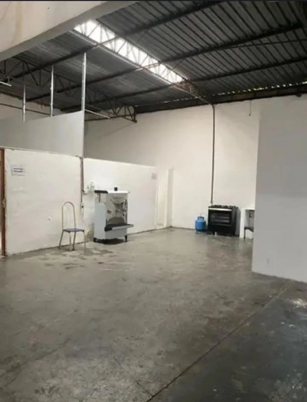 GALPÃO INDUSTRIAL E LOGÍSTICOS 1.400M² - Foto 5