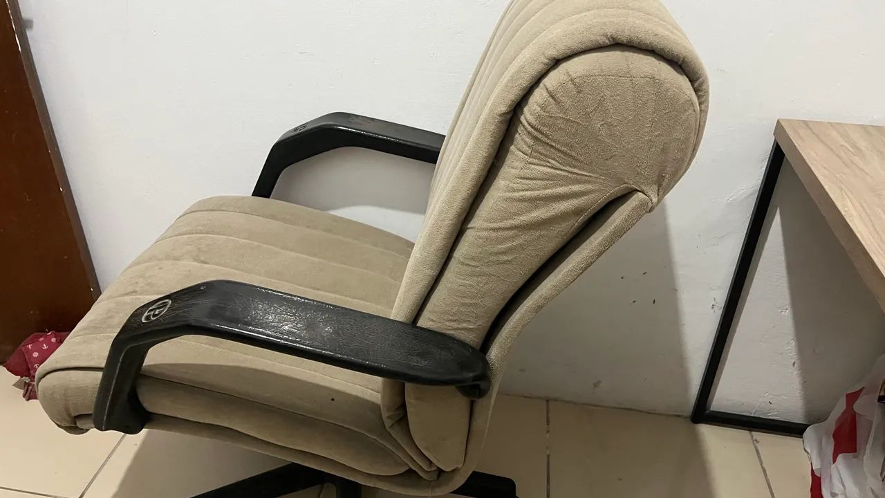 Cadeira de escritório poltrona - Foto 4