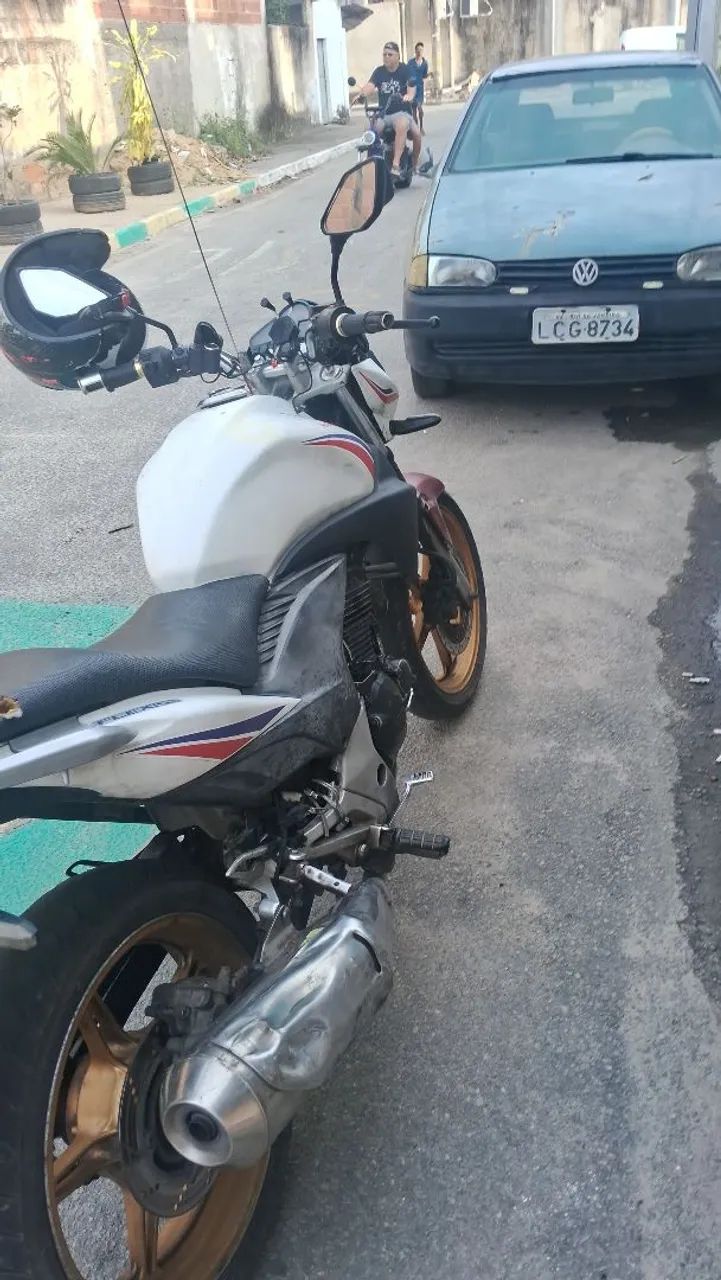 Cb 300 em perfeito funcionamento  - Foto 2