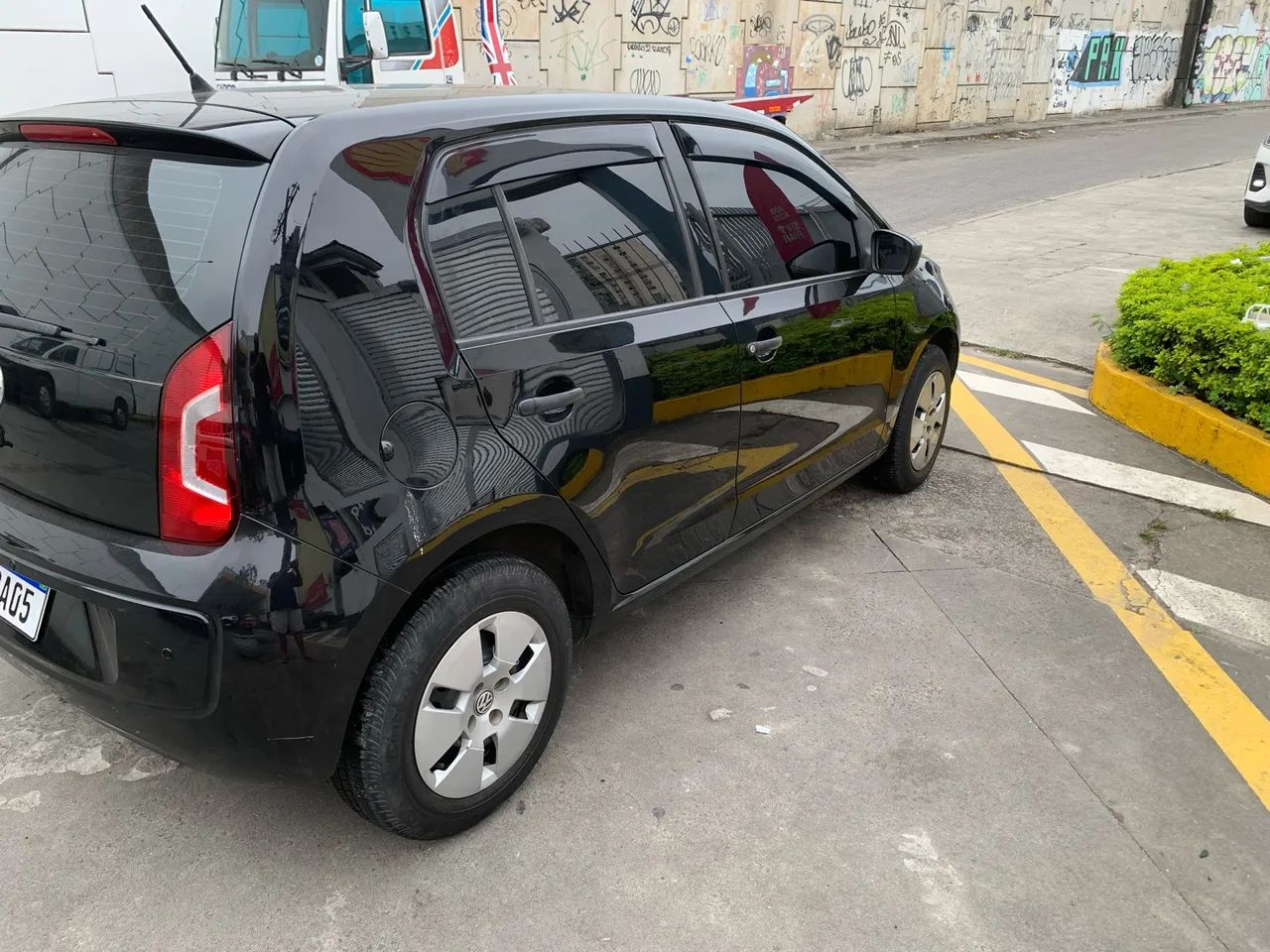 Volkswagen Up! 1.0 TOTAL FLEX 12V 5P 2016