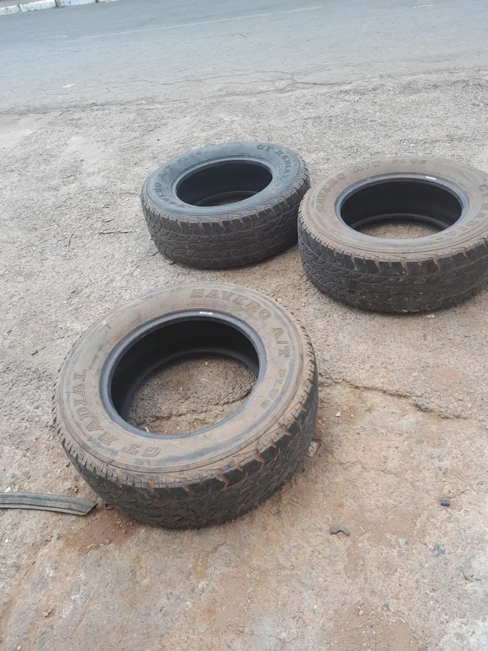 3 Pneus Aro 17 265/65