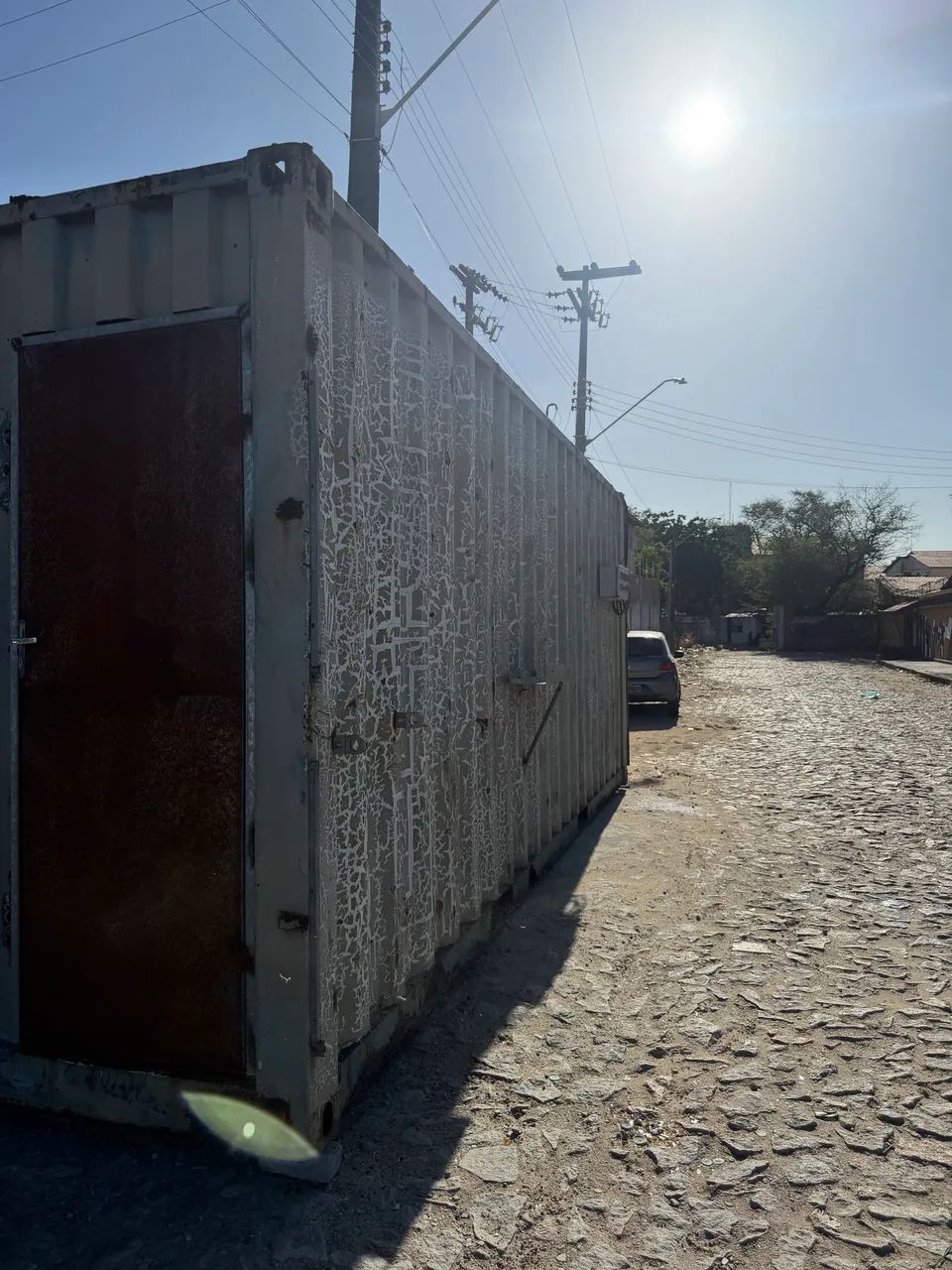 Container 