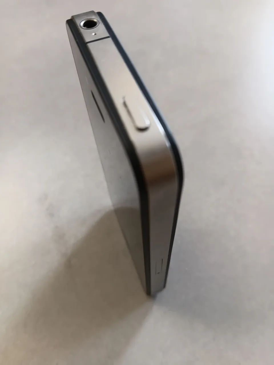 Apple iPhone 4 32Gb Preto usado colecionador - Foto 4