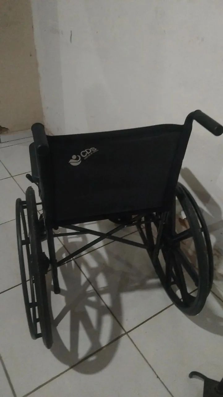 Cadeira de Roda  - Foto 5
