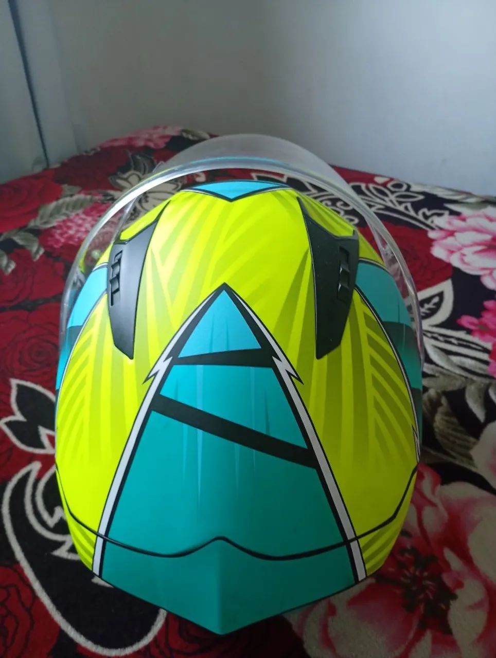 Vendo capacete KYT - Foto 2