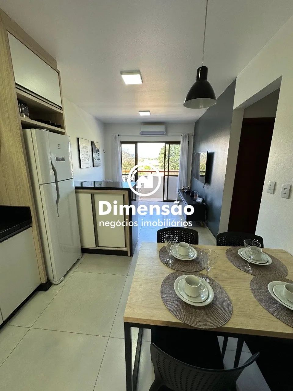 APARTAMENTO 2 DORMITÓRIOS EM CANASVIEIRAS - FLORIANÓPOLIS