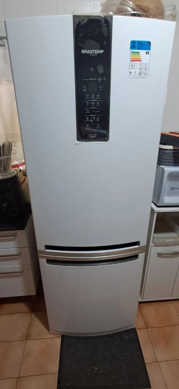 Geladeira Brastemp Inverse BRE59ABBNA10