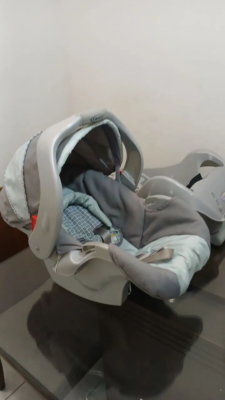 Vendo Bebê Conforto Graco com base - Foto 4