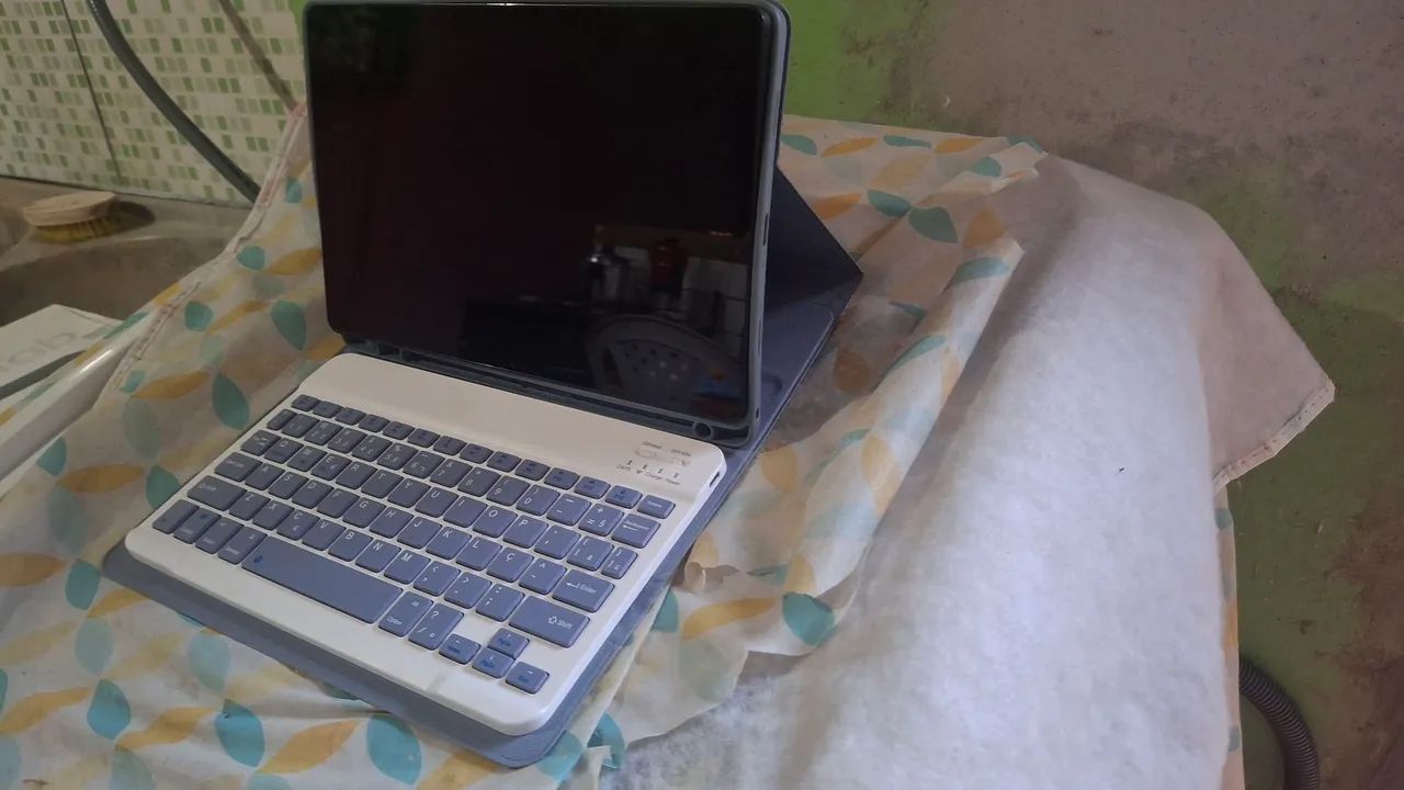 Samsung Galaxy Tab A9+ 64GB + Teclado + Capa - Foto 2