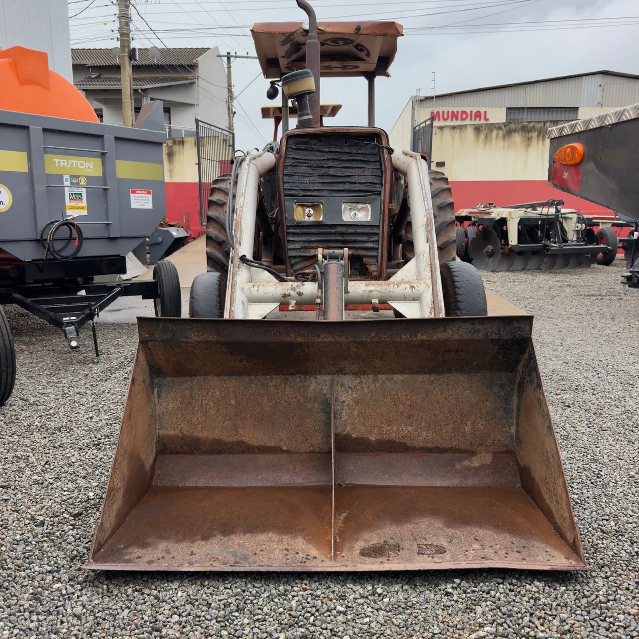 Trator MF 275 lamina Marispan  - Foto 2