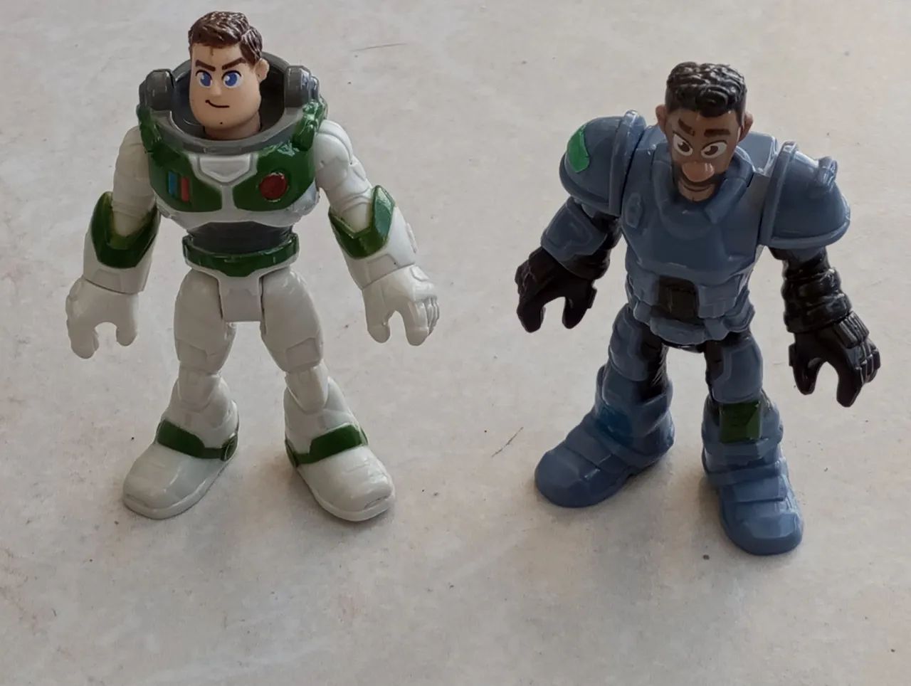 Par de Imaginext do filme Buzz Lightyear  - Foto 2