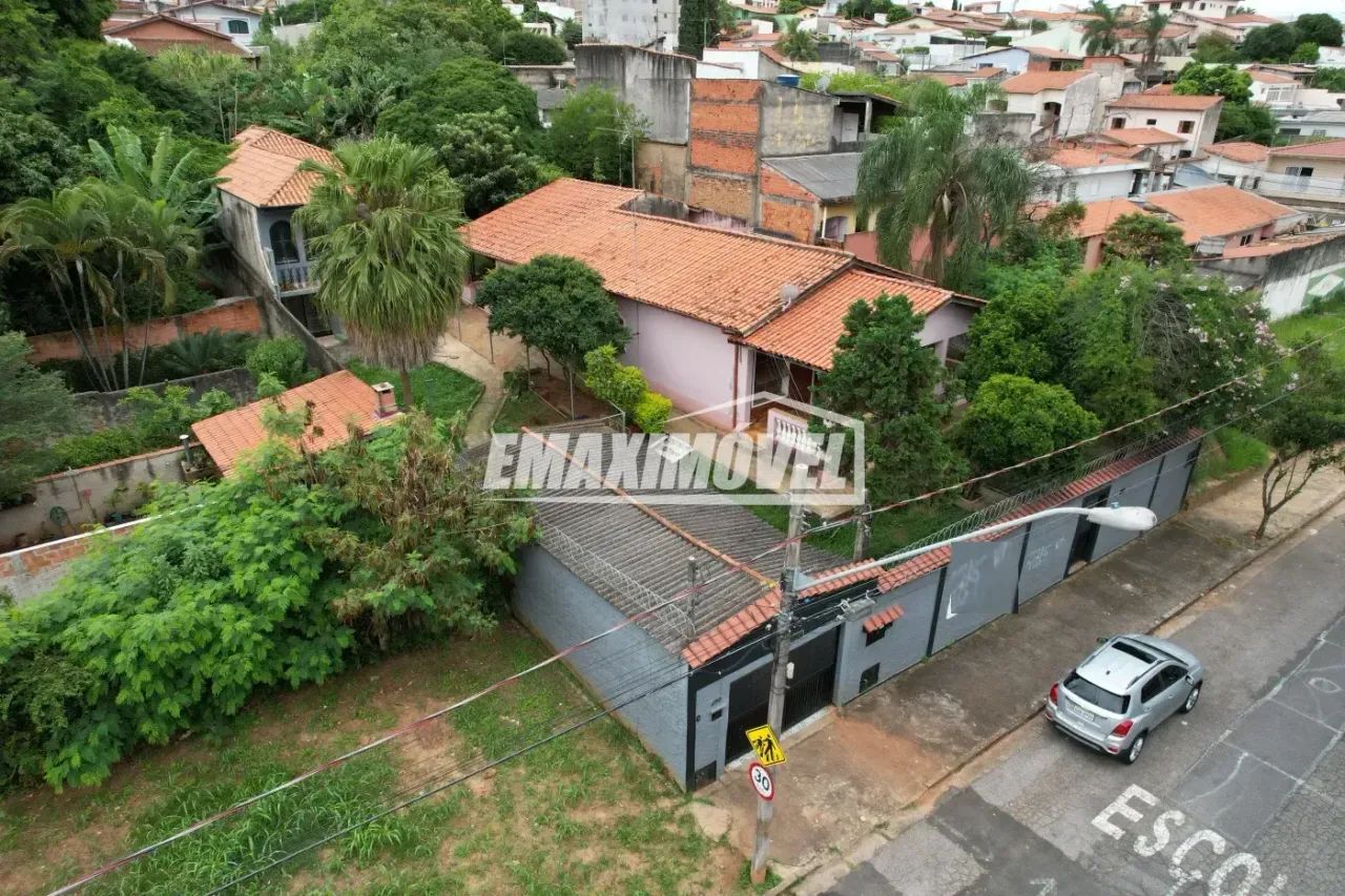 Área na Vila Carvalho