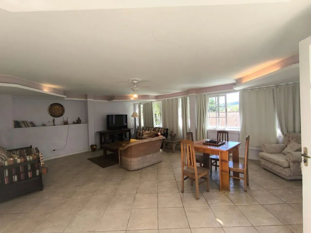 Imóvel para venda com 177 metros quadrados com 6 quartos em Jardim Valença - Valença - RJ - Foto 5