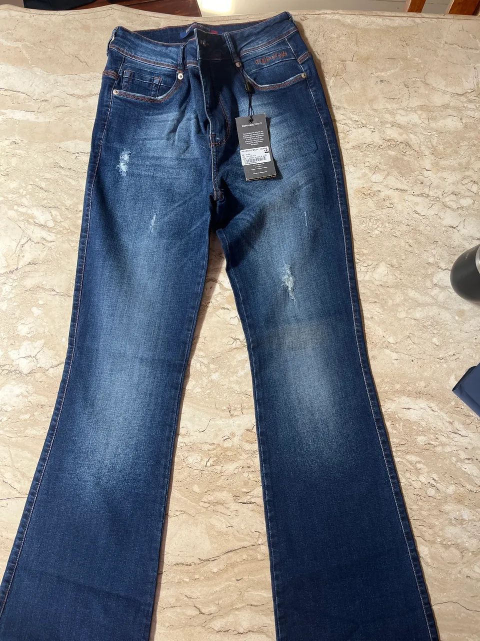 Calça jeans Flare Remanescente 