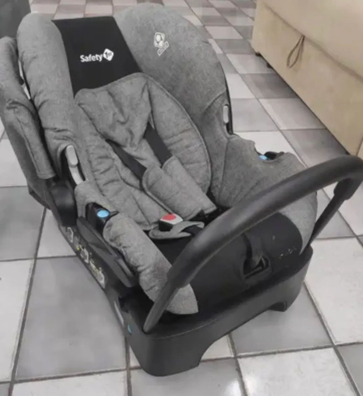 Cadeirinha bebe 1st safety