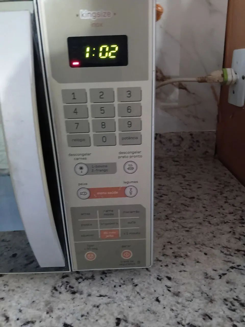 Micro-ondas  brastemp  38 litros  - Foto 3