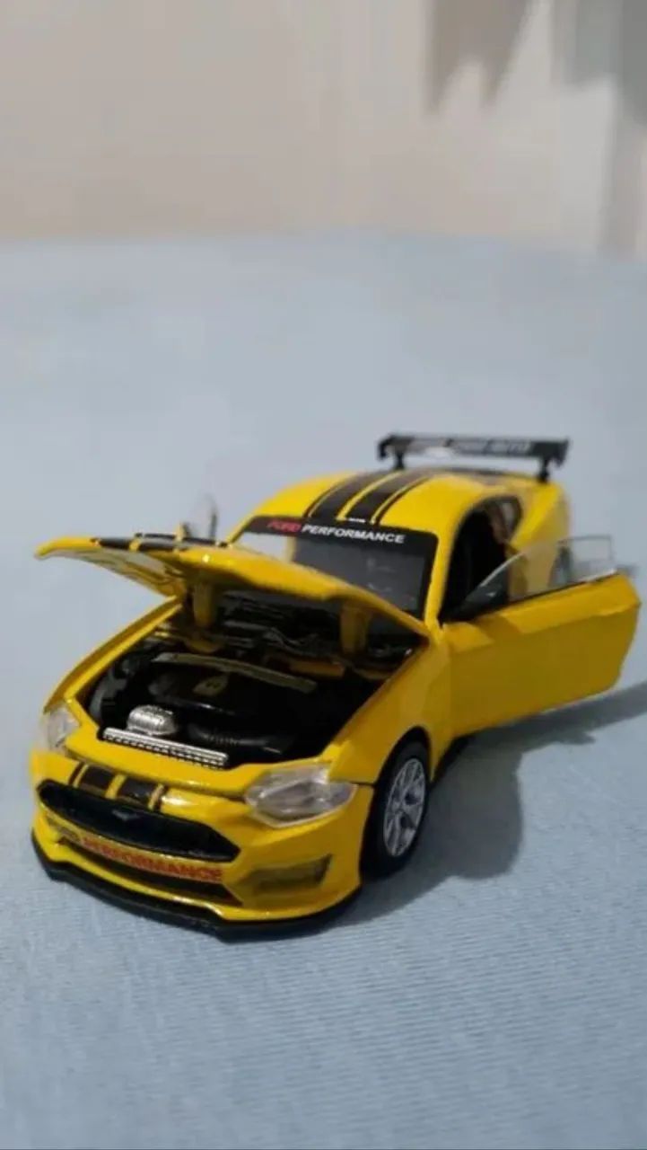 Miniatura Ford Mustang GT 2018 - Foto 3