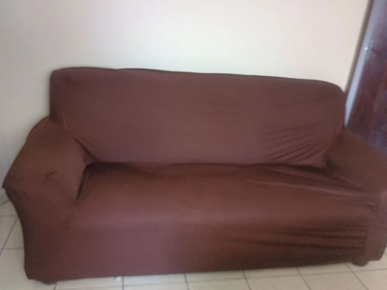 Sofá seminovo 3 lugares - Foto 2