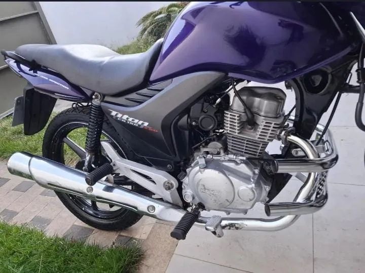 CG 150 - Foto 2