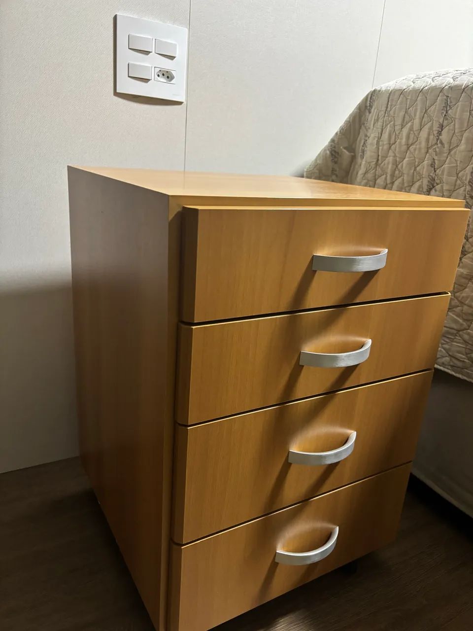Armário cabeceira de cama 