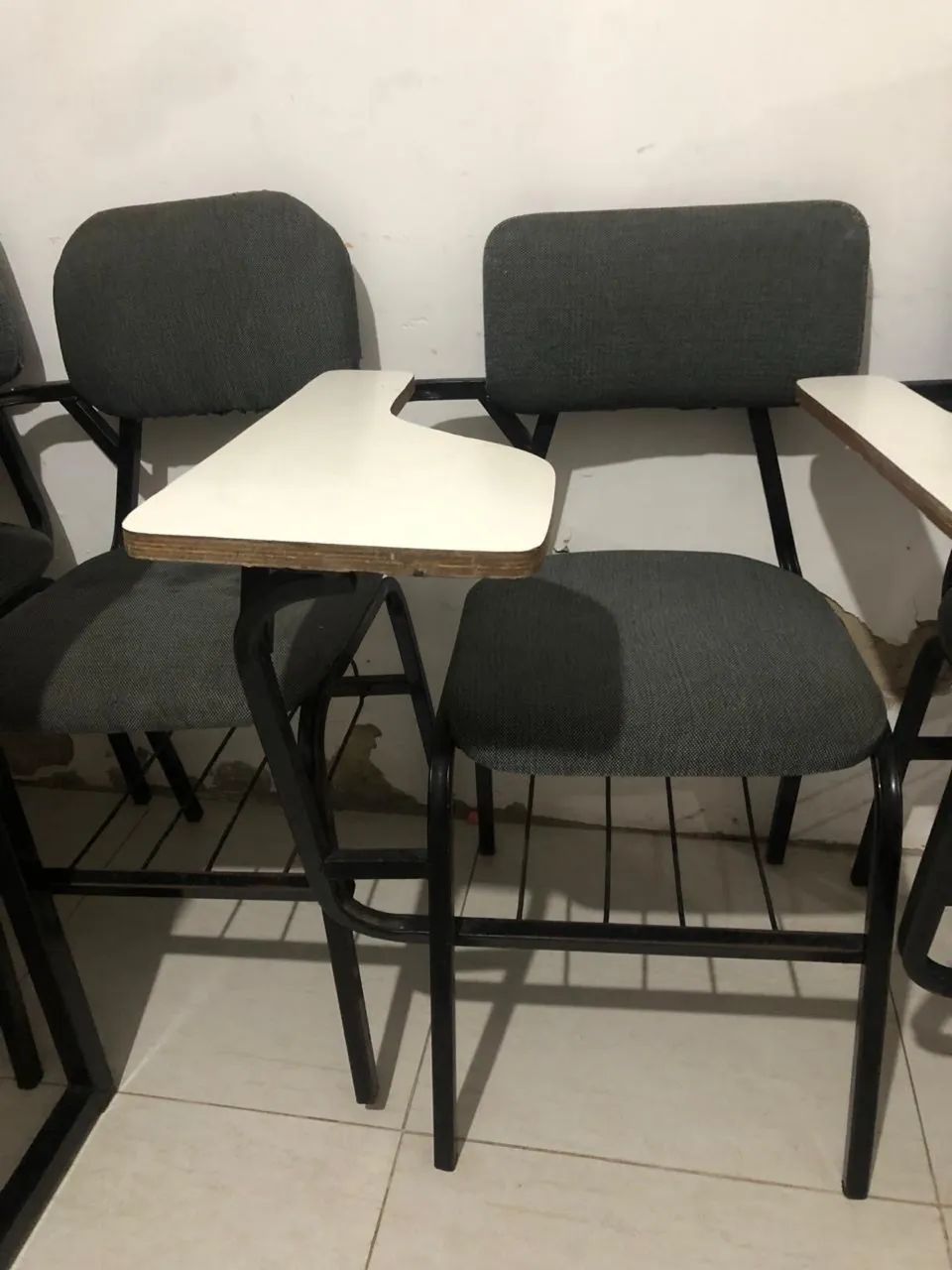 Cadeiras escola