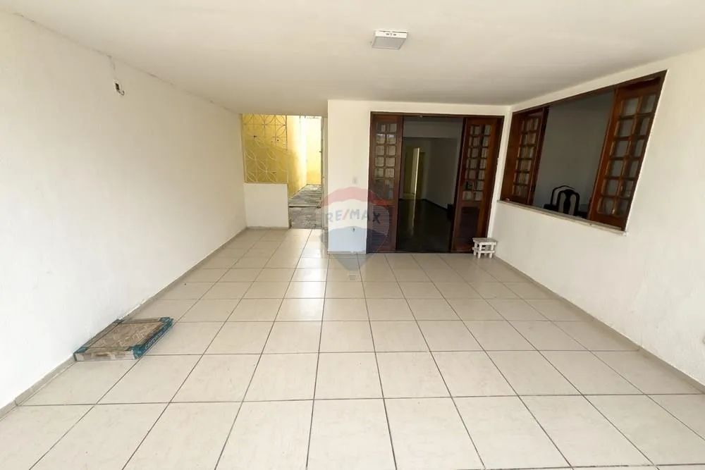 Excelente casa duplex solta no Parque Manibura - Foto 3