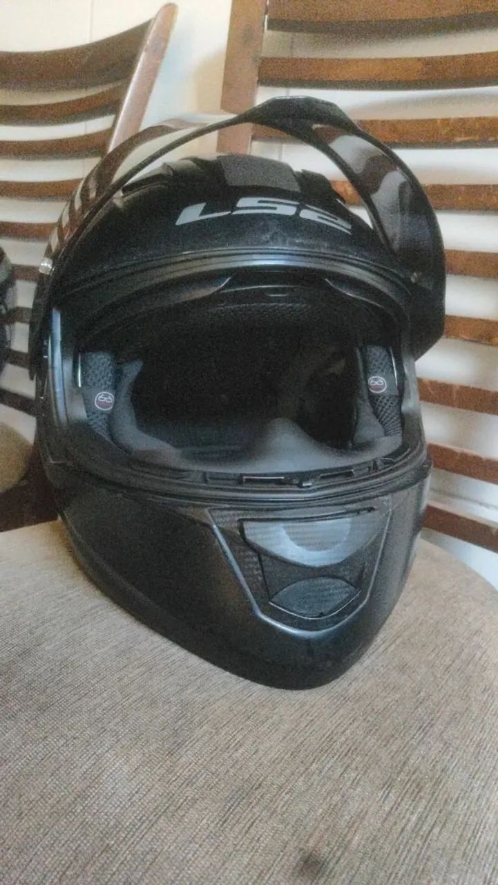 Capacete LS2 BLACK 