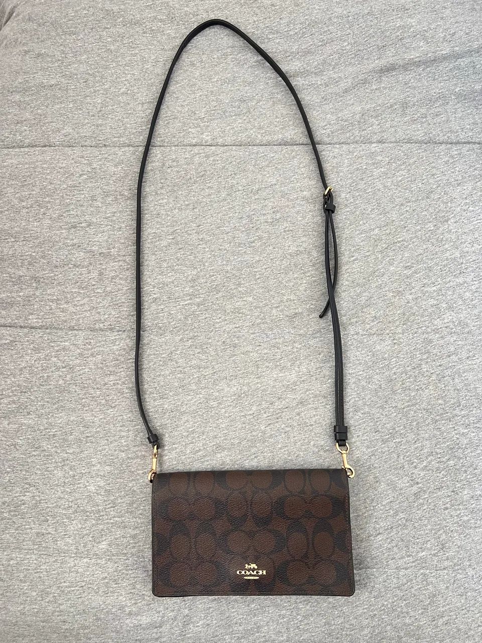 Bolsa coach signature marrom preta  - Foto 3