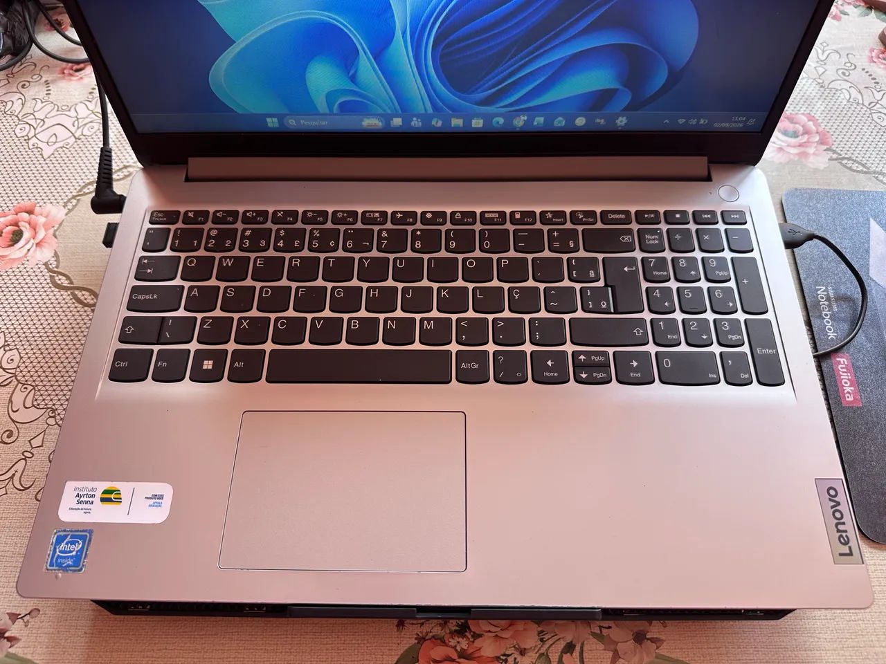 Notebook Lenovo  - Foto 3