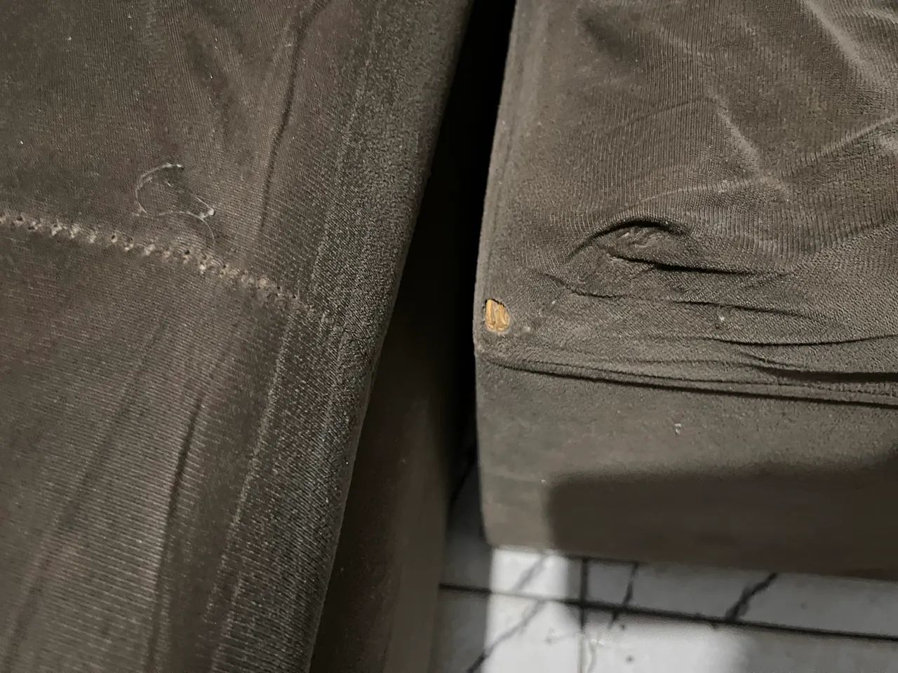 Sofá de Canto em L com Chaise Marrom - Confortável e Espaçoso - Foto 3