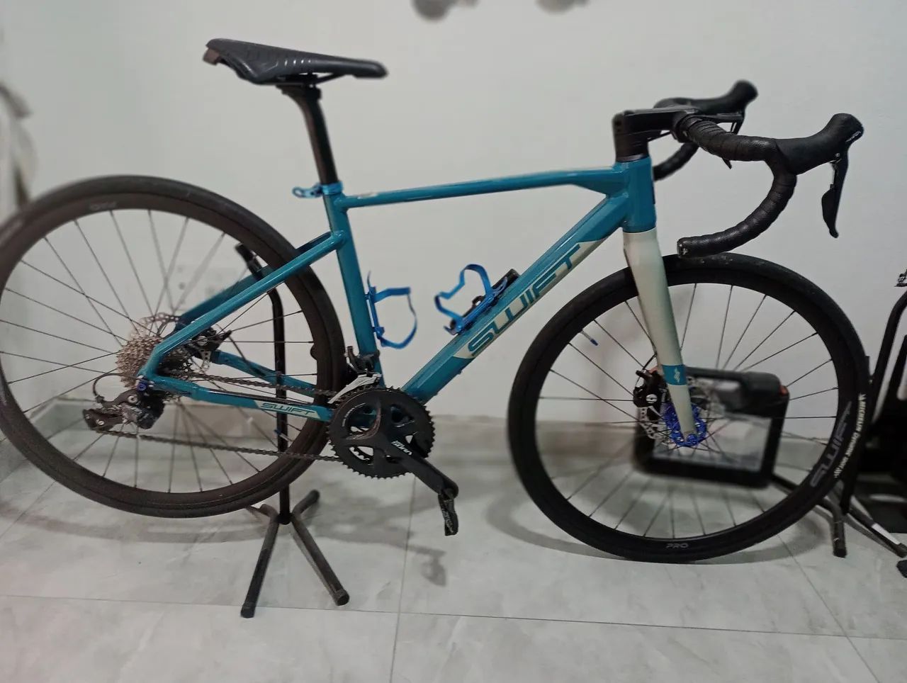 Vende-se Speed tamanho 48 