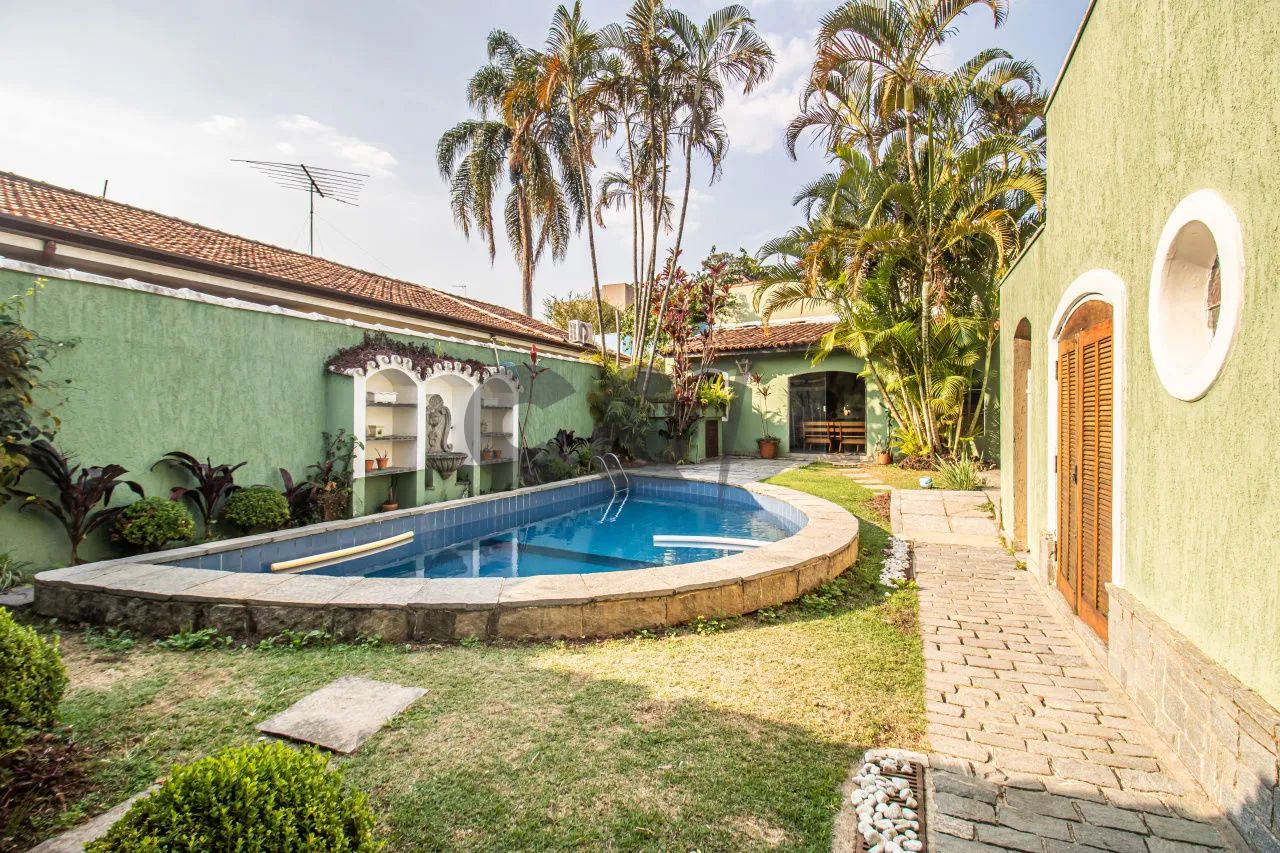Casa de Vila - 4 Dormitórios (2 Suítes) à Venda ou para Alugar na Granja Julieta - São Pau