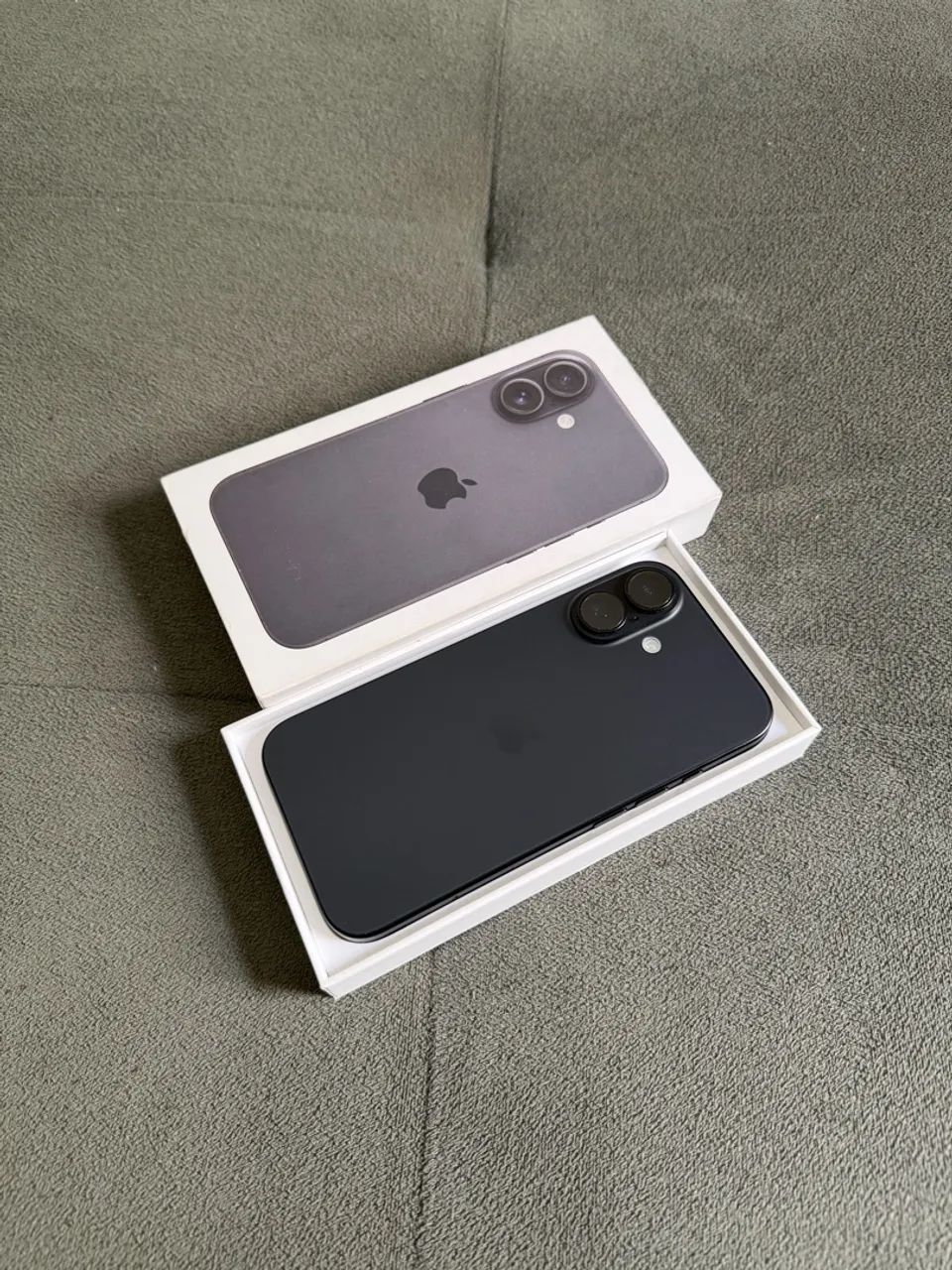IPhone 16 128gb preto! Aceito trocas e cartão.