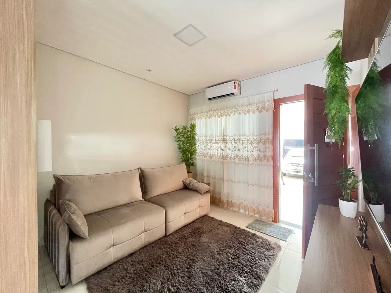 Linda Casa a Venda com 3/4 e Piscina no Parque Ohara - Foto 2