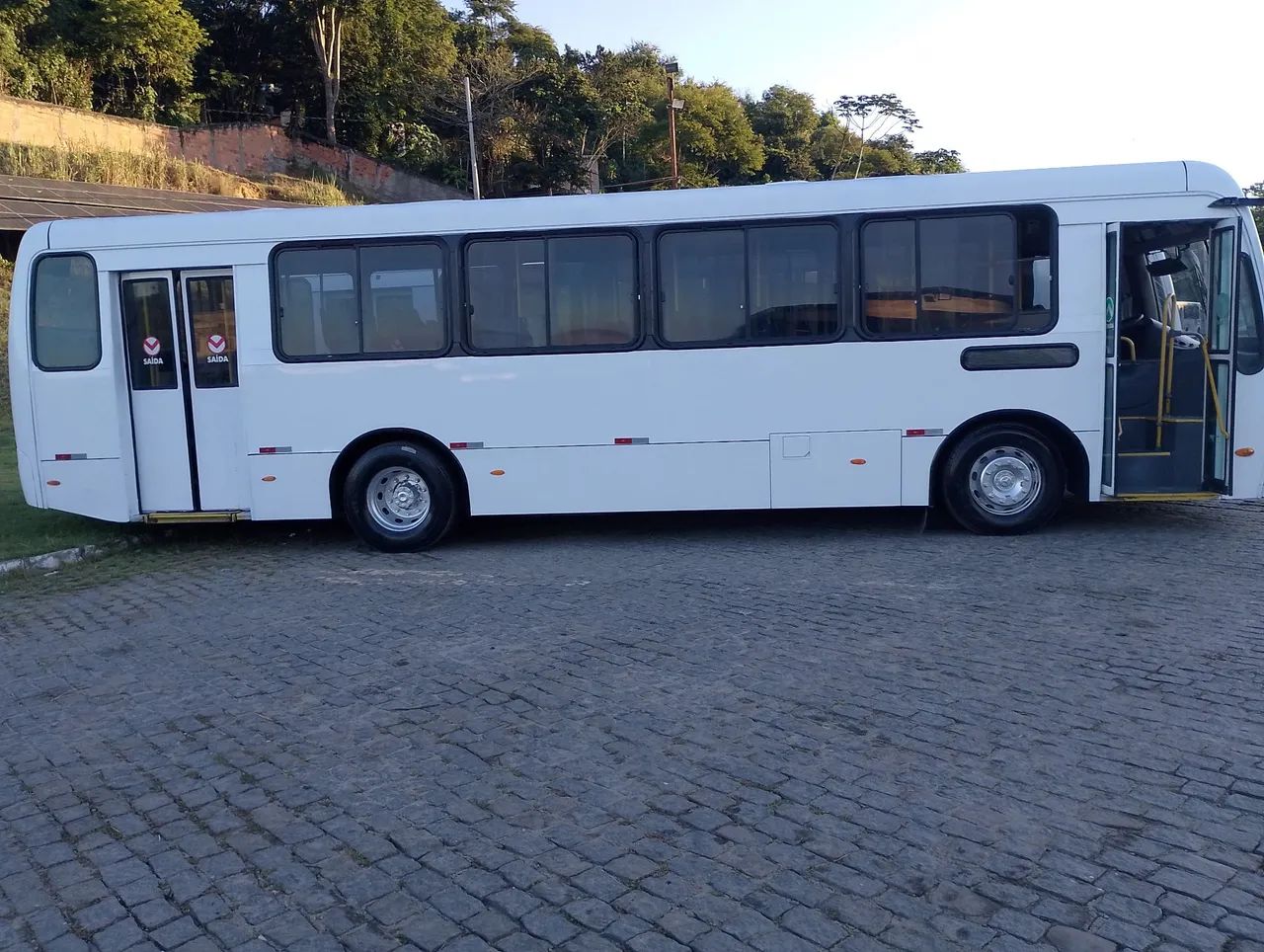 Neobus ano 2017 Mercedes 1519 com 37 lugares sem ar condicionado  - Foto 5