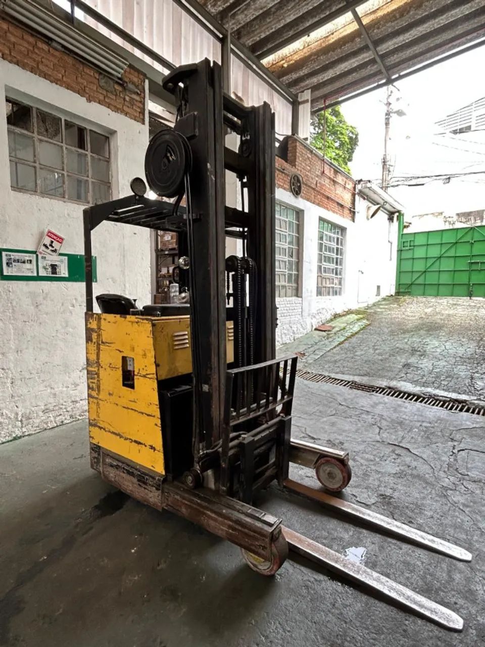 Empilhadeira Elétrica Komatsu