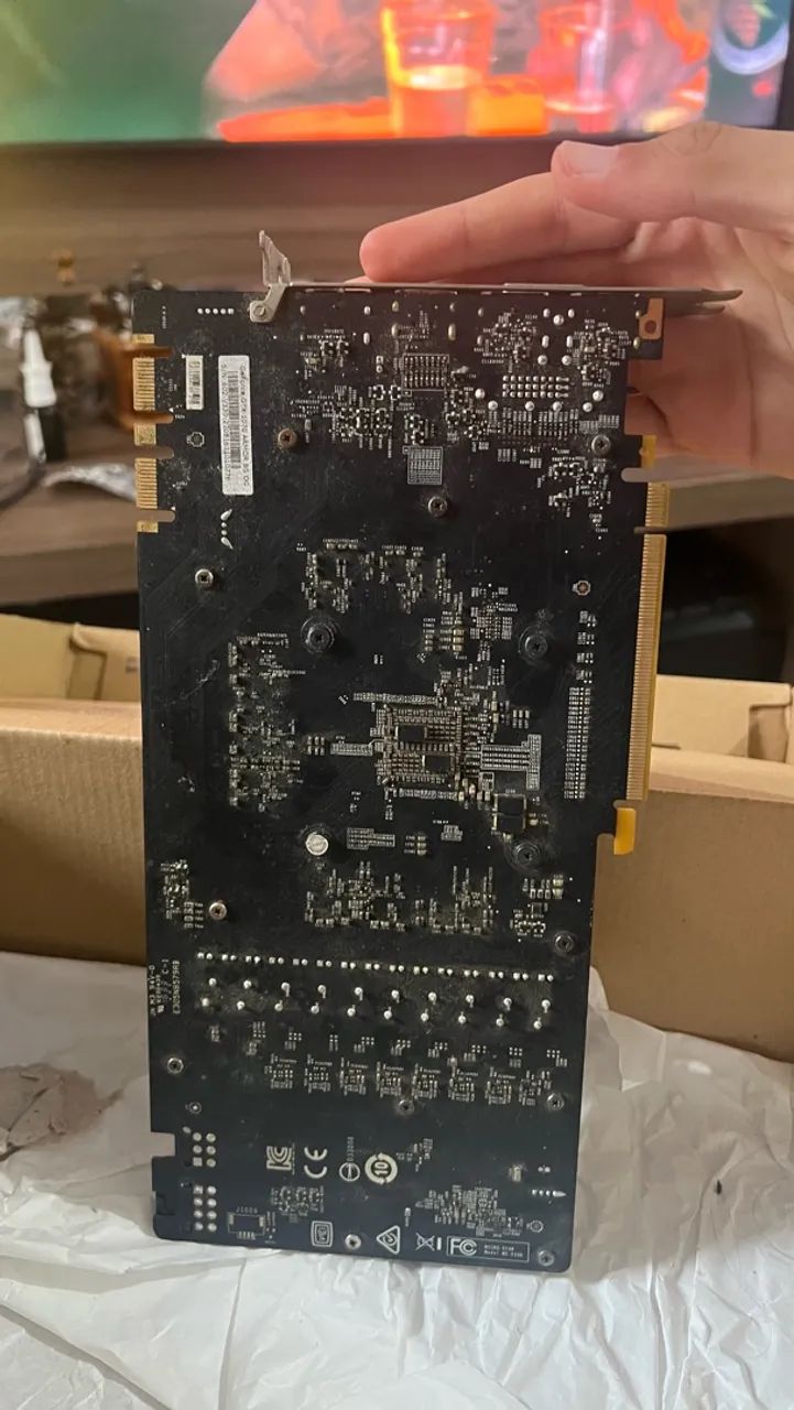GTX 1070 USADA  - Foto 2