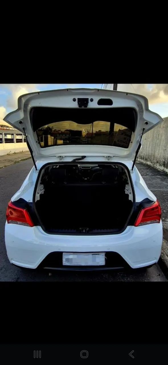 Chevrolet Onix Hatch LT 1.0 8V Flex Mec. 4P 2017 - Foto 3
