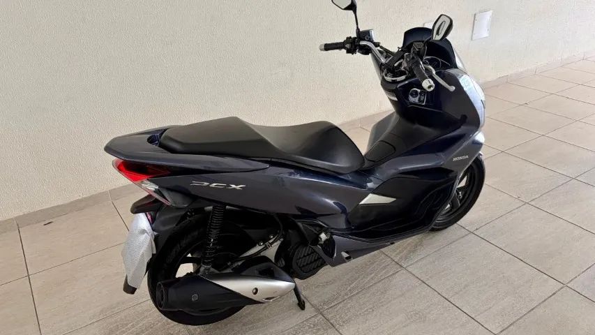 Vendo PCX 150 - ABS - Muito Nova - Foto 5