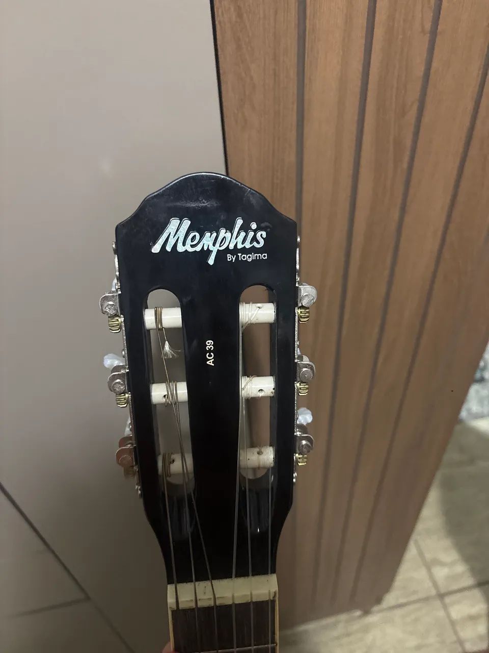 Violão Tagima Memphis AC39 com a capa  - Foto 2