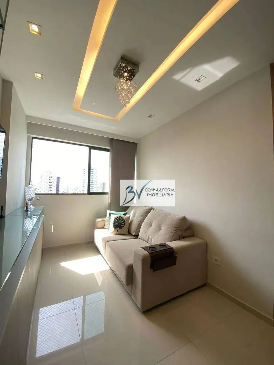 MP- 02 Quartos Finamente Mobiliado e Decorado, Andar Alto! - Foto 4